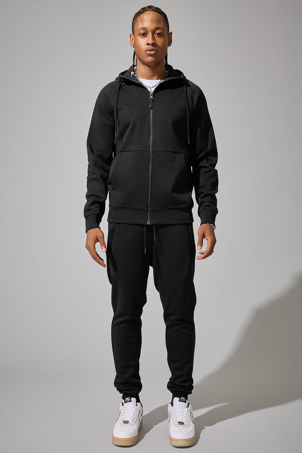 Jordan Craig Uptown Jogger Set – Black – on model