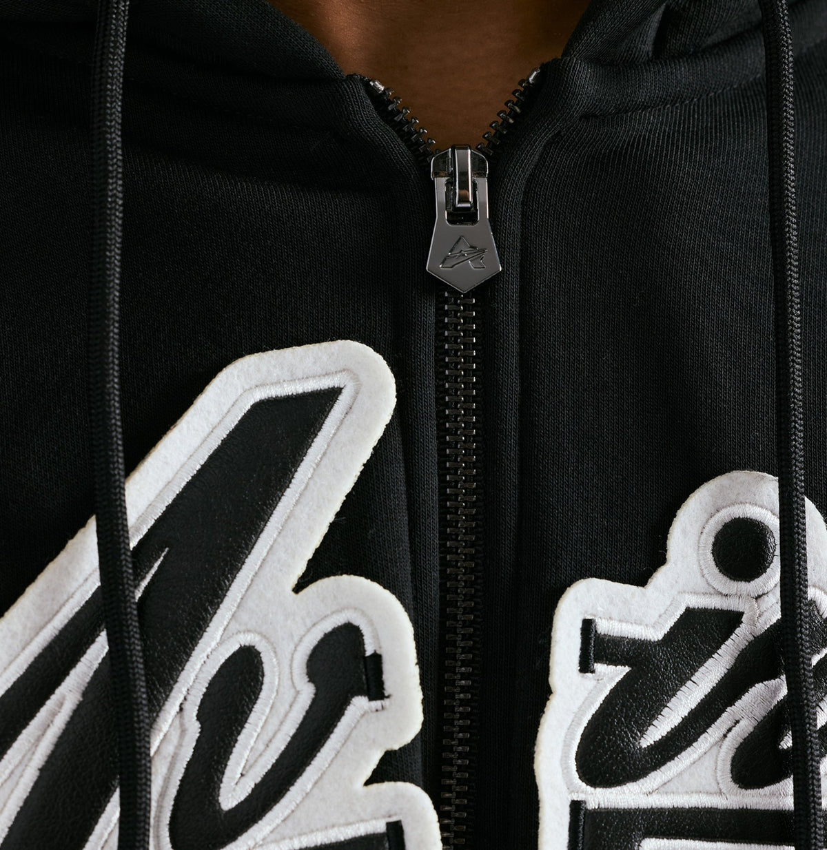 Avirex Script Set – Black – detail 2
