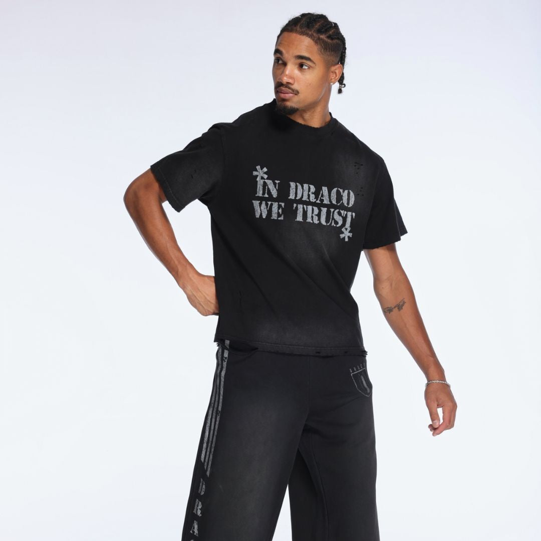 Draco In Draco We Trust – Black – on model