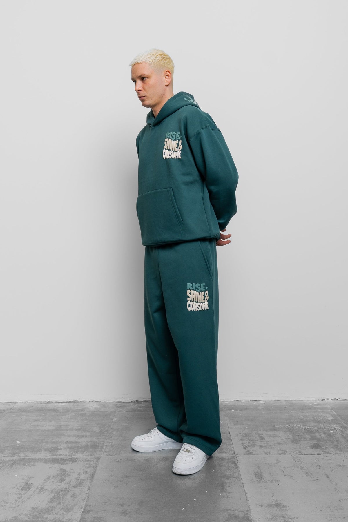 Fresh Flavours Rise, Shine & Consume Jogger – Deep Green – detail 4