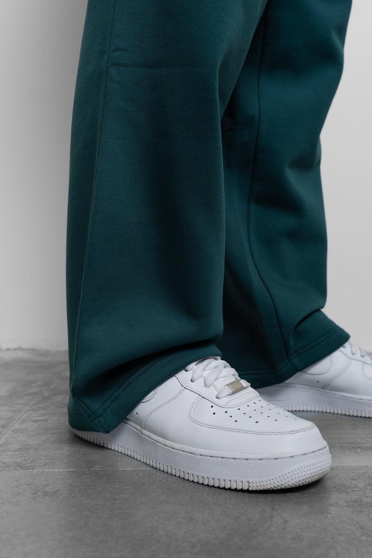 Fresh Flavours Rise, Shine & Consume Jogger – Deep Green – detail 7